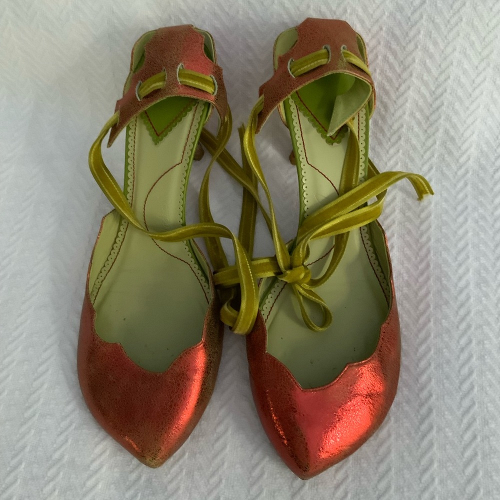Laetitia’s dressy heels. Sz. 39 EU/9 US. Red/Lime w/Lime velvet ties.
